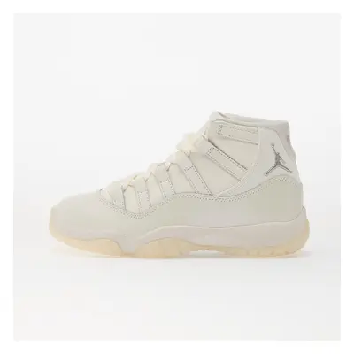 Air Jordan 11 Retro "Pearl" Wmns - Nők - Tornacipő Jordan - Fehér - AR0715-110 - Méret: 38