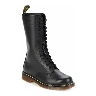 Dr. Martens BLACK SMOOTH Csizmák Fekete