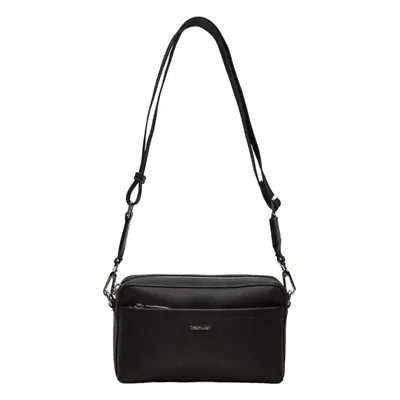 Calvin Klein Jeans CK MUST CONVERTIBLE CAMERA BAG K60K612901 Táskák Fekete